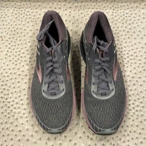 Brooks Adrenaline GTS, brand new in box, women’s size 12 B